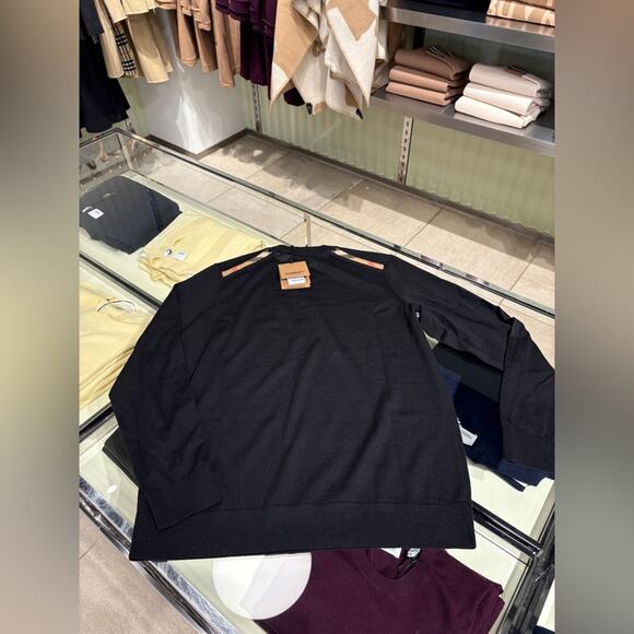 Burberry Wool Black Sweater with Tan Accents M NWT - Picture 1 of 6